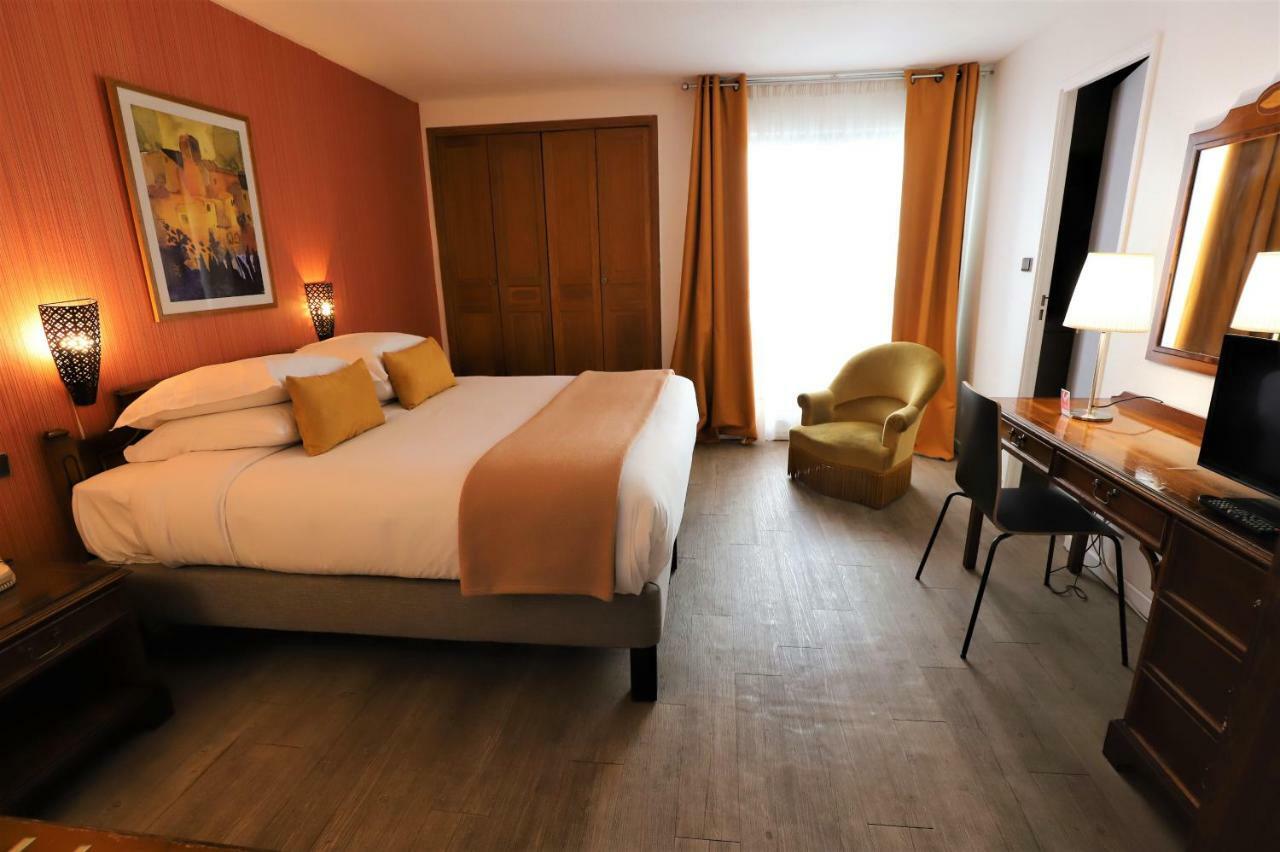 Hotel Des Tuileries Nîmes Exteriör bild